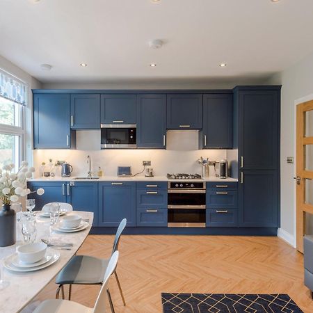 Stunning 3 Bed Duplex Apartment In The Heart Of West Hampstead Лондон Экстерьер фото
