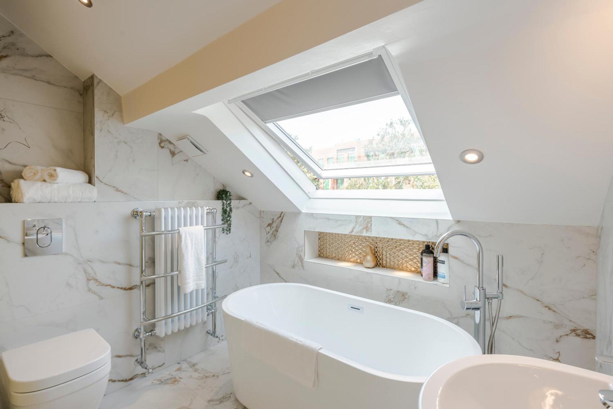 Stunning 3 Bed Duplex Apartment In The Heart Of West Hampstead Лондон Экстерьер фото