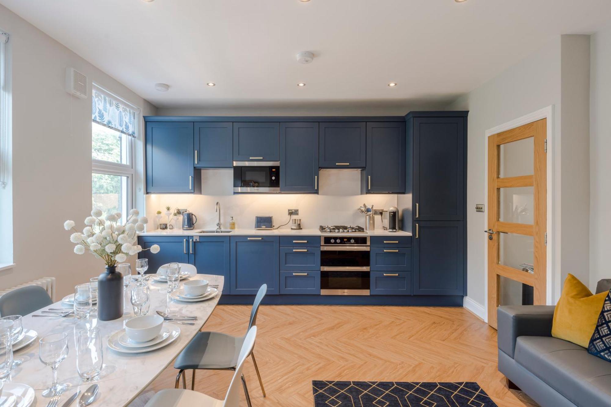 Stunning 3 Bed Duplex Apartment In The Heart Of West Hampstead Лондон Экстерьер фото